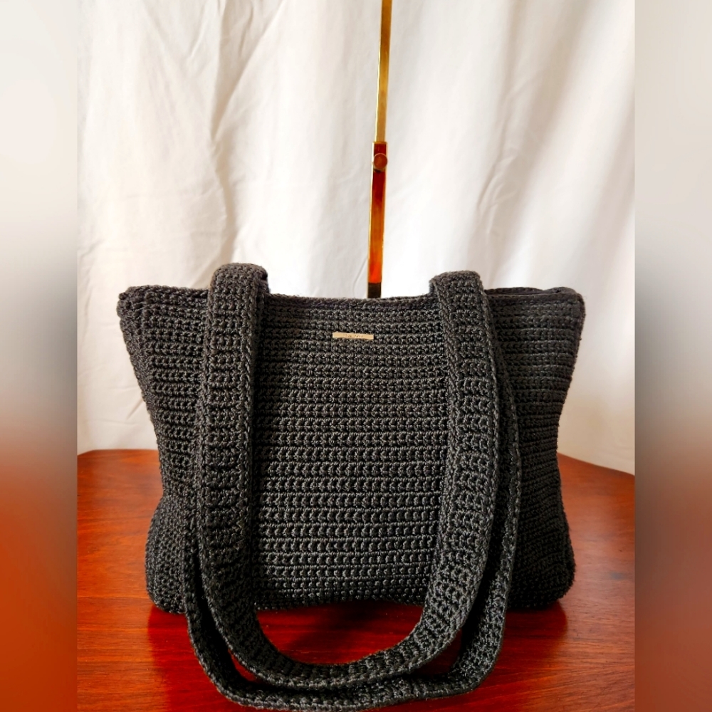 Crochet Black The Sak